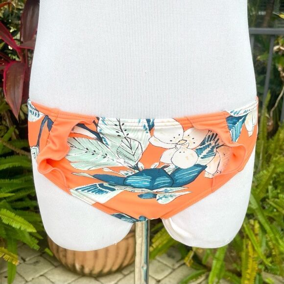 MinkPink Ruffle Bikini Bottoms - Picture 2 of 7